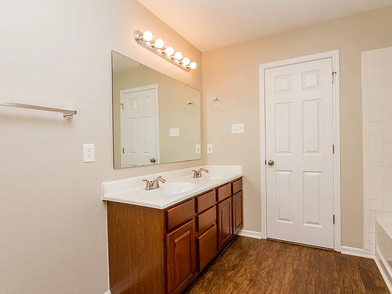1626 Blue Grass Pkwy — Photo 11