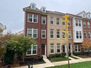 9430 Canonbury Sq, Fairfax, VA 22031