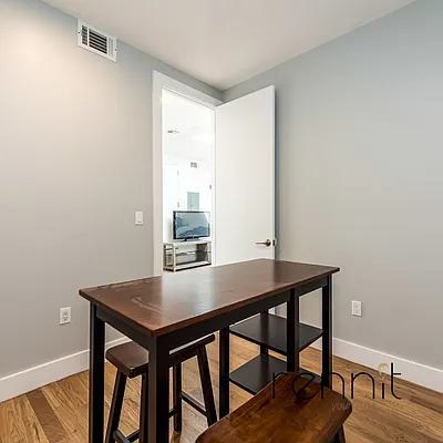 Rented by Rennit Inc. | media 27