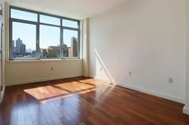 Rented by Corcoran | media 16
