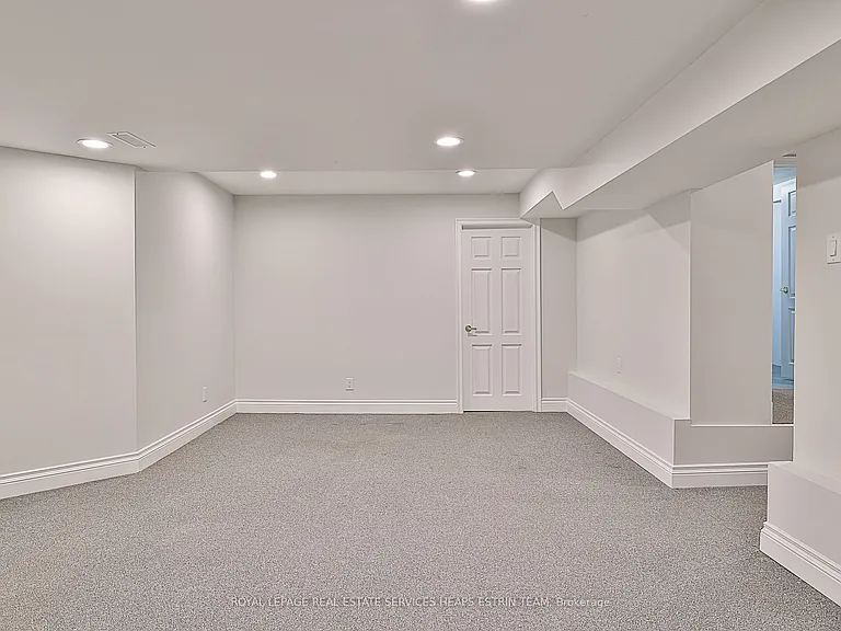 27 Southlea Ave — Photo 31