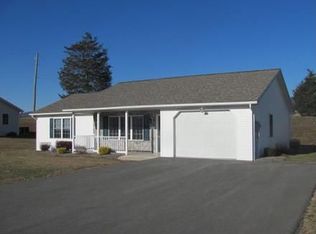 375 Village Blvd, Mifflintown, PA 17059