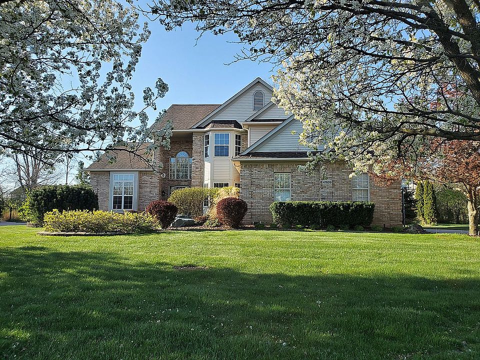1st image of 47609 River Woods Dr