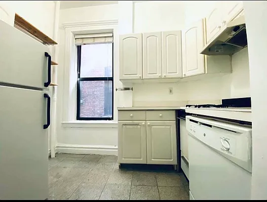 Rented by Compass | media 3