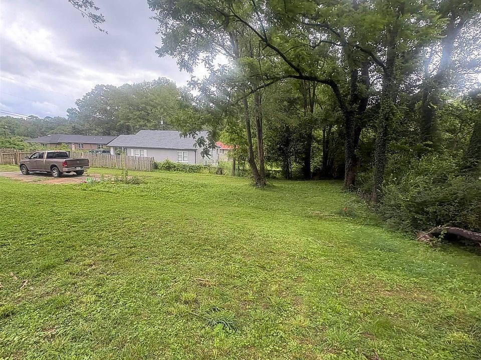 1st image of 120 Grandview Dr #120