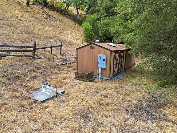 4th image of 10900 Watsonville Rd