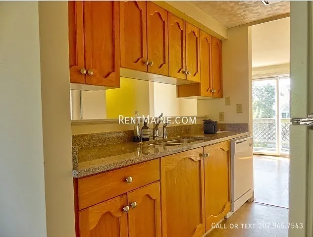 307 Garland St #3 — Photo 6