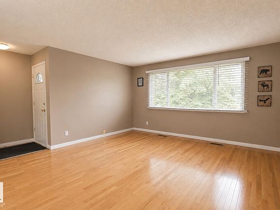 5th image of 882 Knottwood Rd S