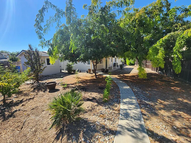 936 Haycastle Ct — Photo 34