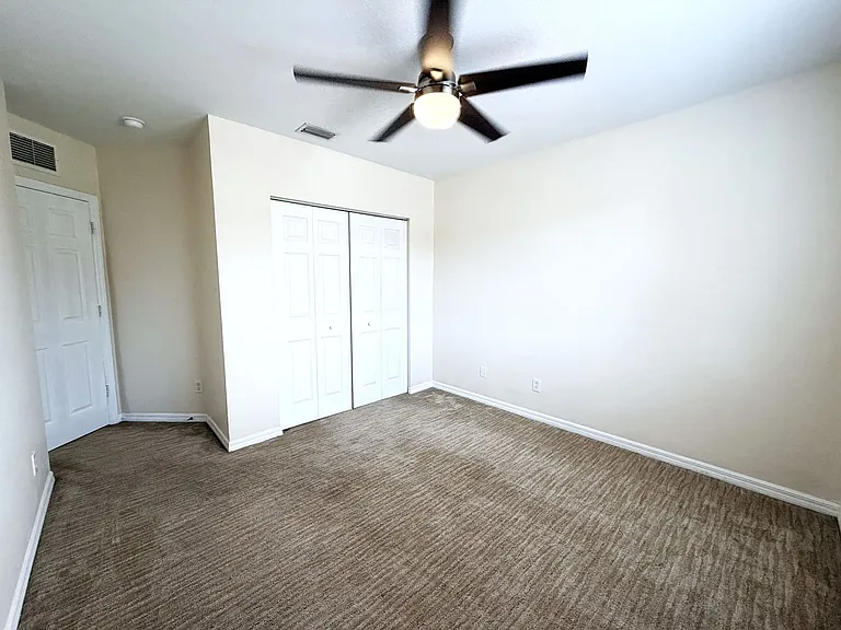 9701 Roundstone Cir — Photo 31