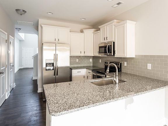 5th image of 383 Trevally Ct