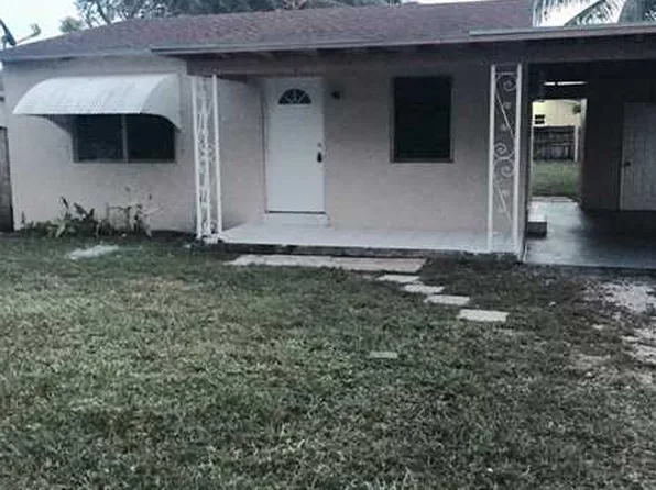 2210 Roosevelt St, Hollywood, FL 33020
