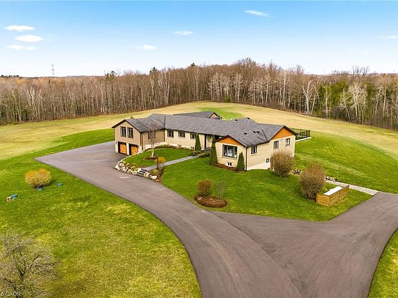 2nd image of 1371 10th Concession Rd W