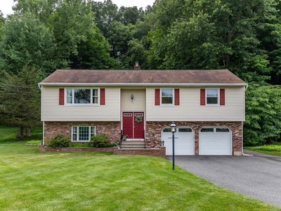 28 Musket Ridge Road, New Fairfield, CT, 06812