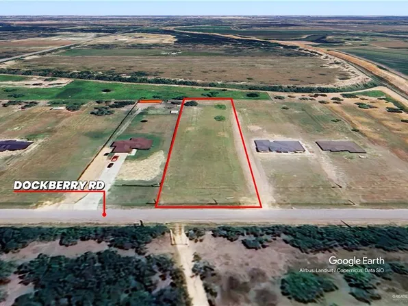 8961 Dockberry Rd, Brownsville, TX 78521
