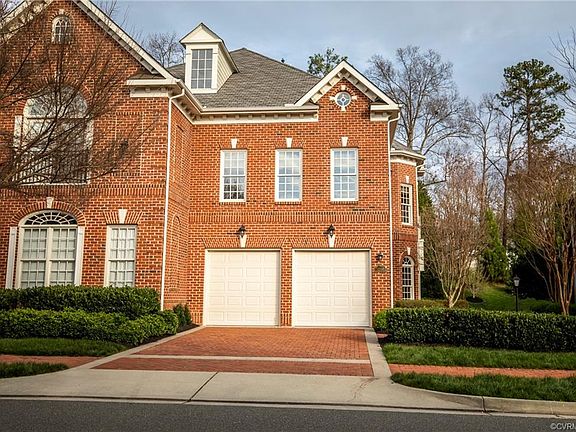 3rd image of 1209 Hyde Ln