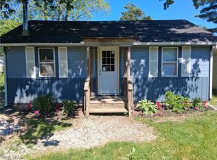1555 Glenview Ave, Madison, OH 44057