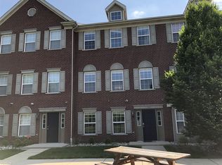 10888 Pardee Rd, Taylor, MI 48180