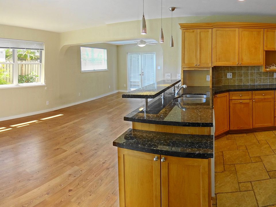 1st image of 5921 NE 22nd Ave