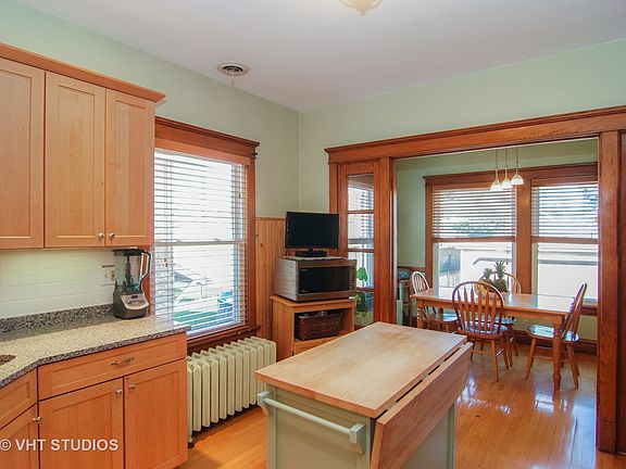 5th image of 2428 Scoville Ave
