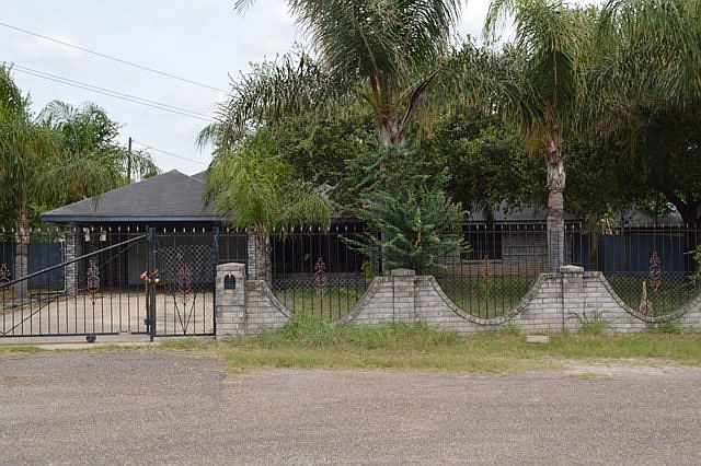 1st image of 3707 Sharon St
