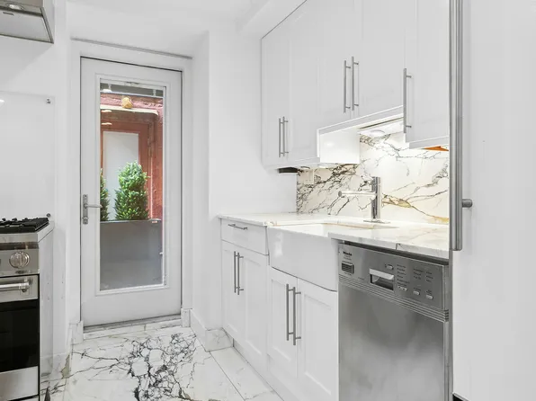 255 West 92nd Street image 7 of 10