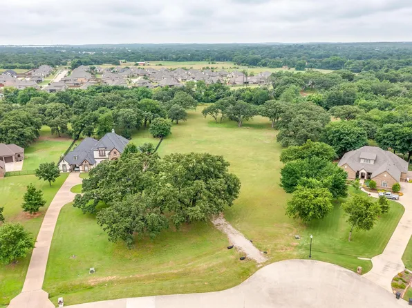 1704 Taylor Bridge Ct, Burleson, TX 76028