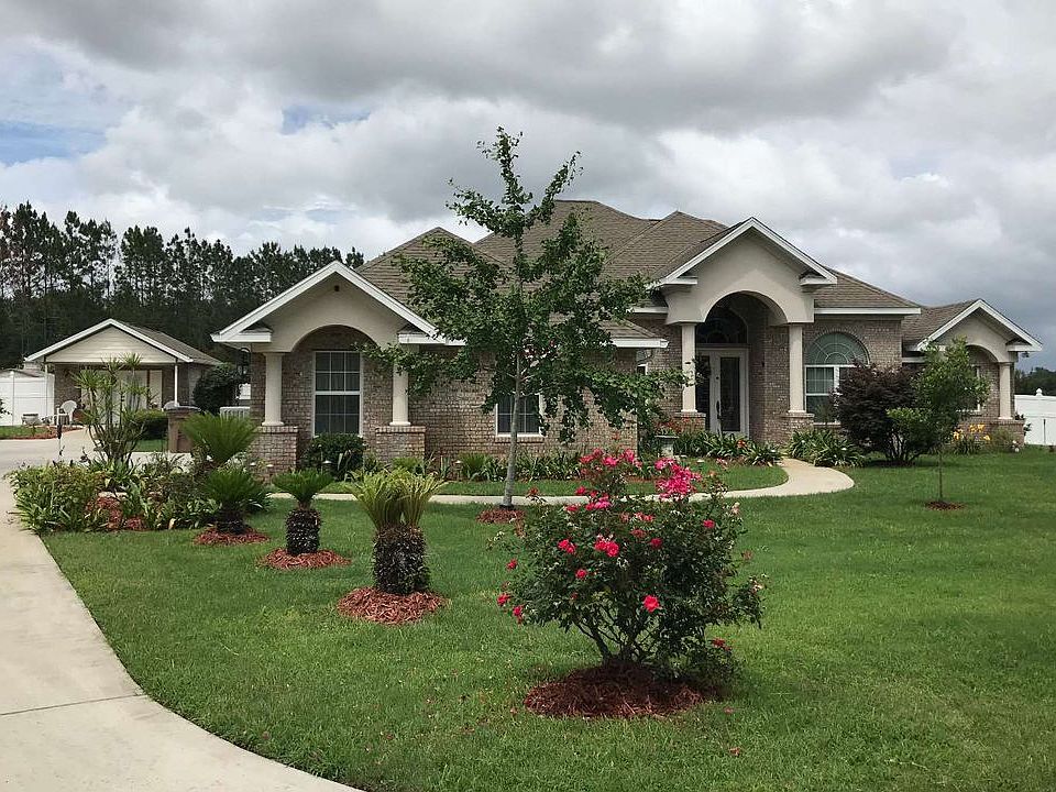 1st image of 792 NW Savannah Cir