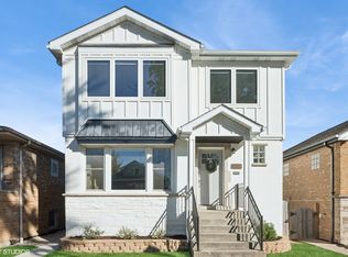 6435 27th Pl, Berwyn, IL 60402