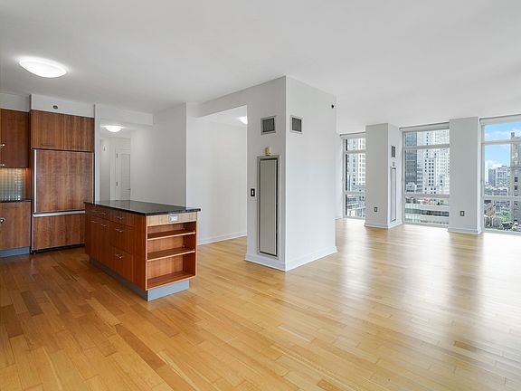 5th image of 11 E 29th St APT 21A