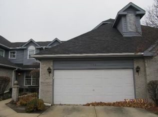 322 Wentworth Cir, Bloomingdale, IL 60108