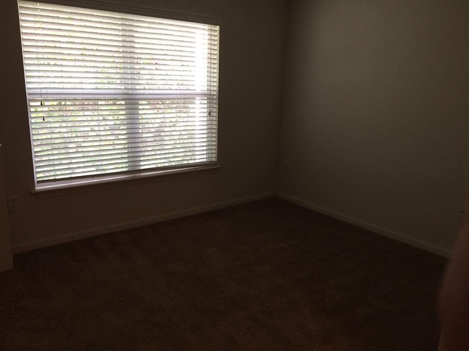 A little dark sorry about that, but the second bedroom
