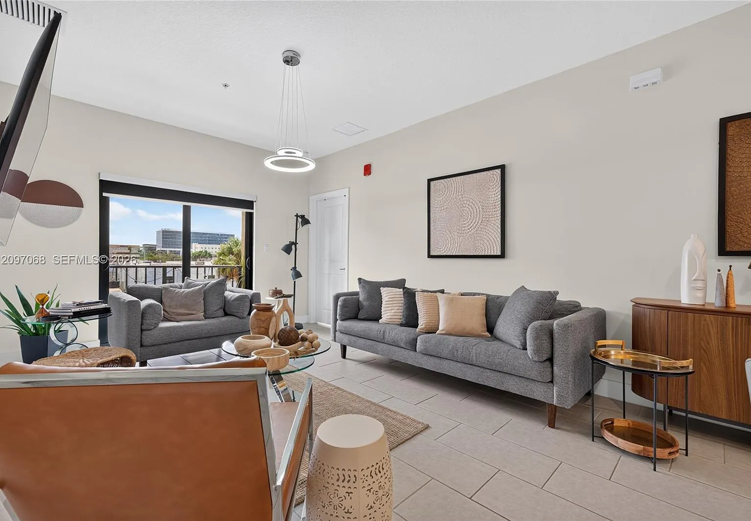 Downtown Doral South Phas — Photo 1