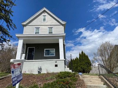 805 Ridge Ave, Jeannette, PA, 15644