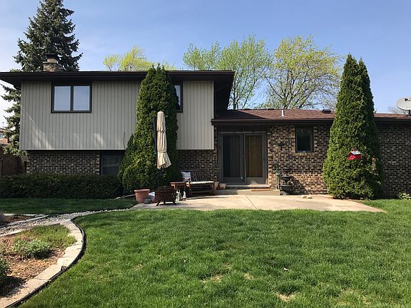 2nd image of 9037 W 140th St