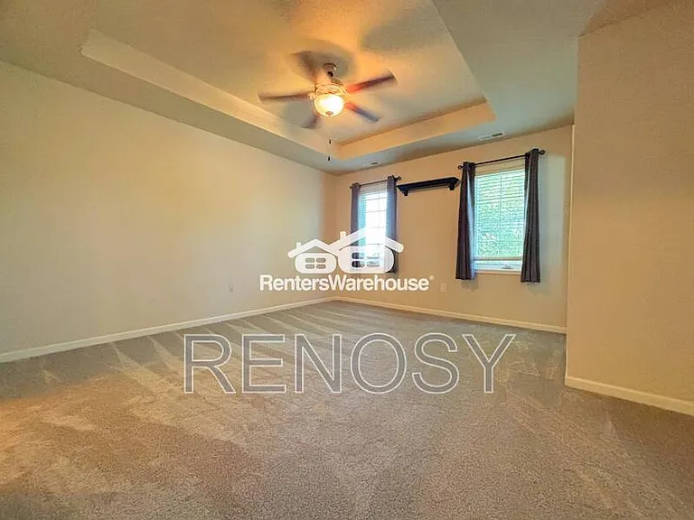 52 SE Booth Ave — Photo 16