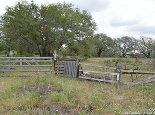 276 County Road 6815, Natalia, TX 78059