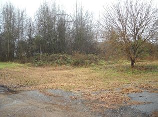 932 E Main St, Seneca, SC 29678