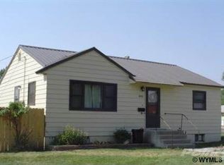845 Amoretti St, Thermopolis, WY 82443