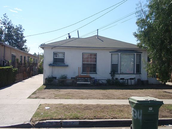 2nd image of 1632 W 36th Pl
