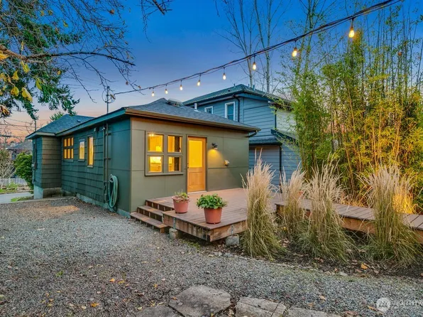 1425 26th Avenue, Seattle, WA 98122