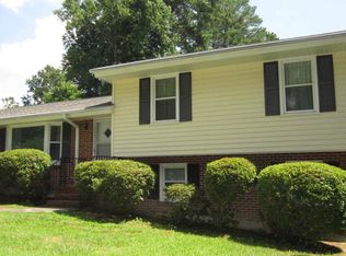 3610 Woodlea Dr, Raleigh, NC 27604