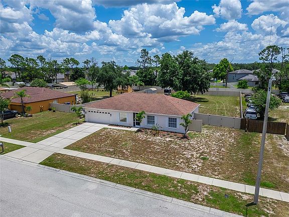 3rd image of 12124 Colonial Estates Ln