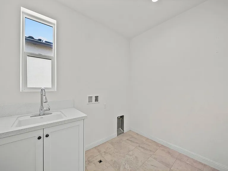 20752 Spruce Cir — Photo 40