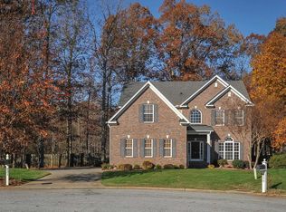 231 Franklin Oaks Ln, Greer, SC 29651