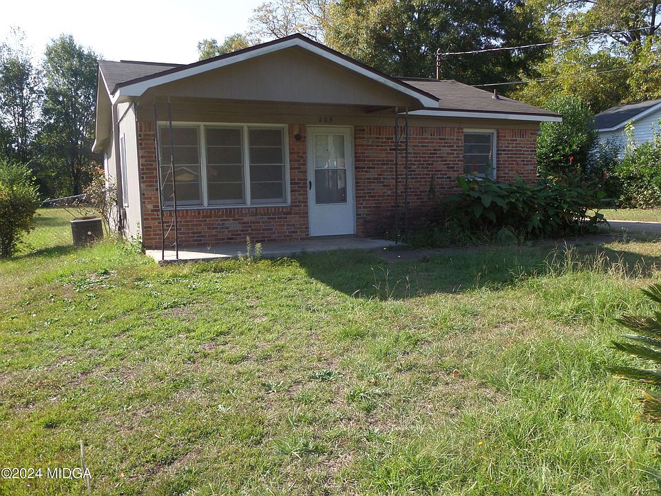 2nd image of 205 Sunstede Rd