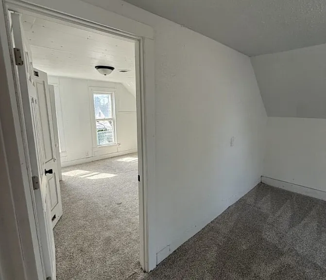 803 5th Ave — Photo 17