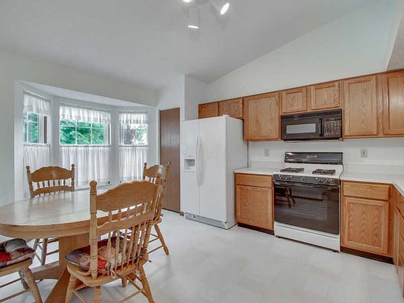 2nd image of 8403 Lucerne Dr