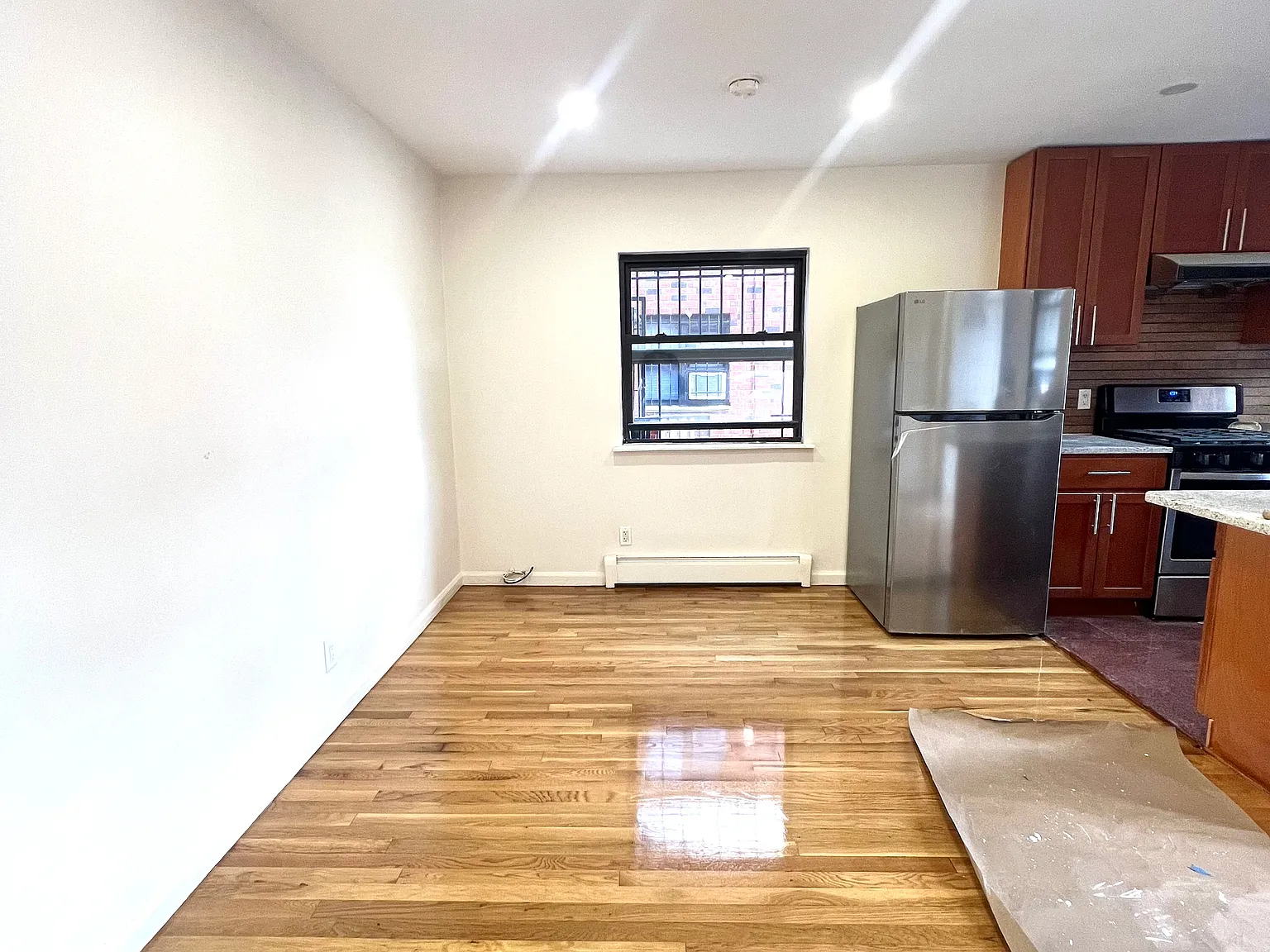 2 bed, 820 sqft, $2,600 — Photo 4