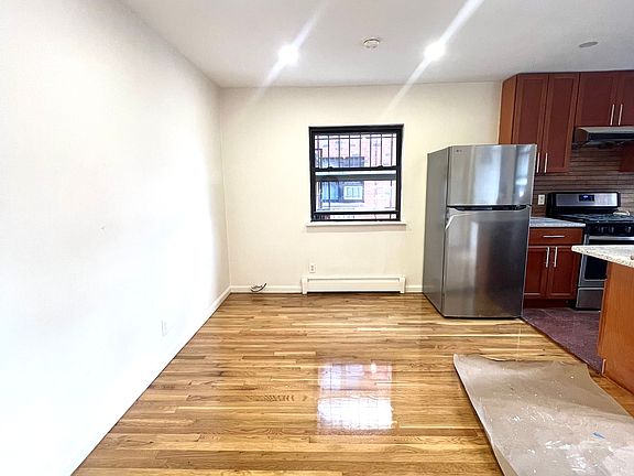 4th image of 45-27 Smart St Floor 1